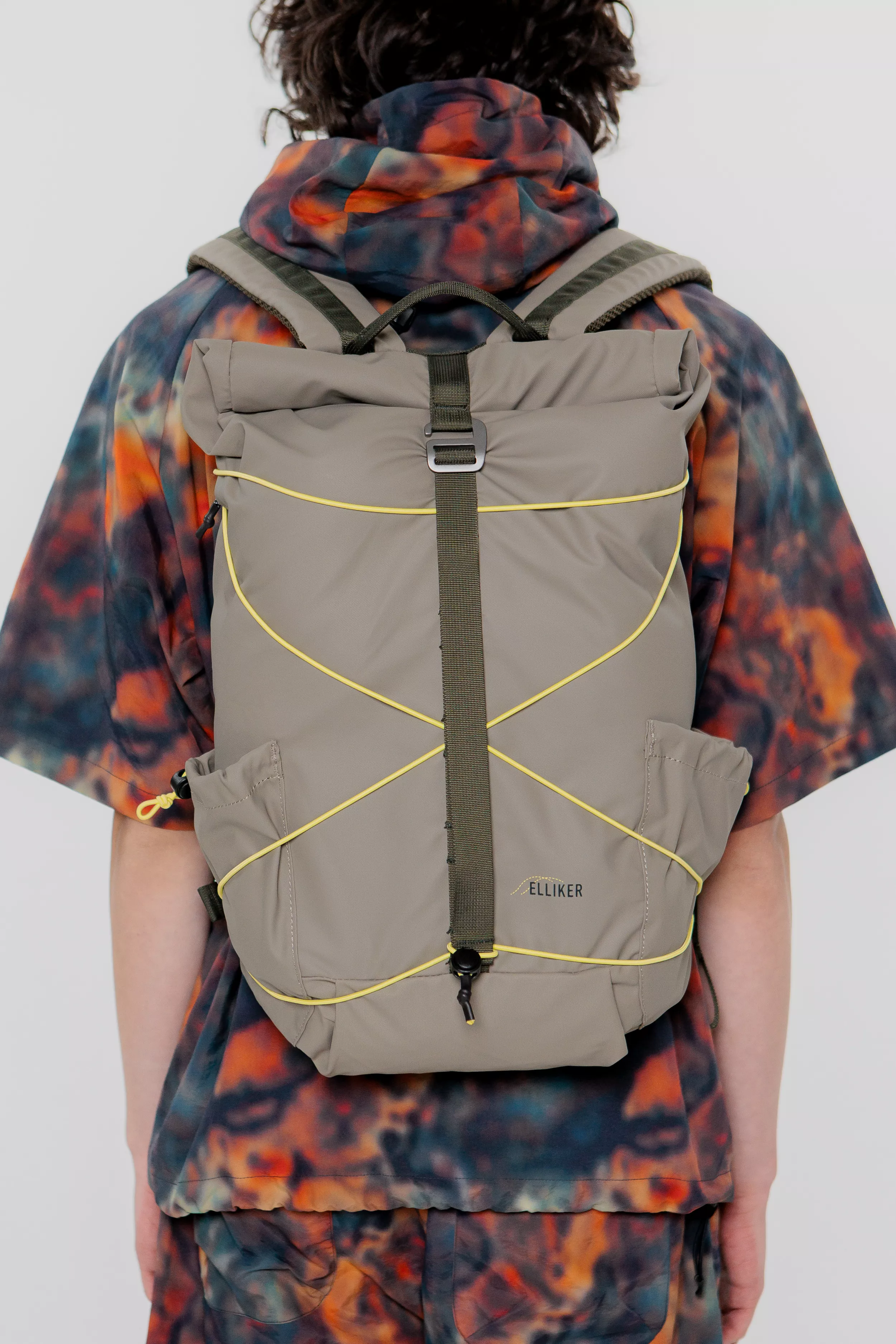 model-(34001-taupe-front)