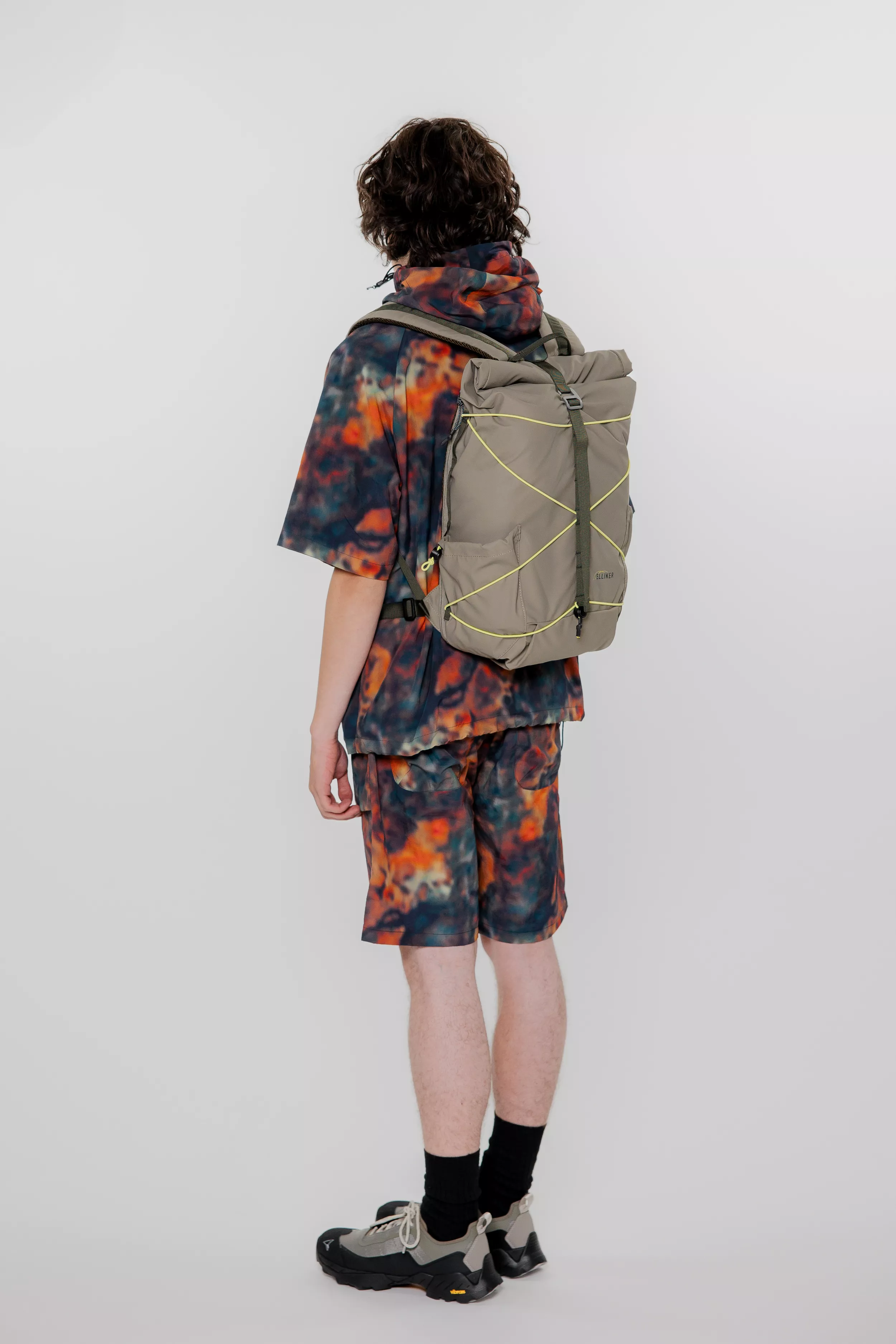 model-(40174-peat-side)-(40179-peat-side)-(34001-taupe-side)