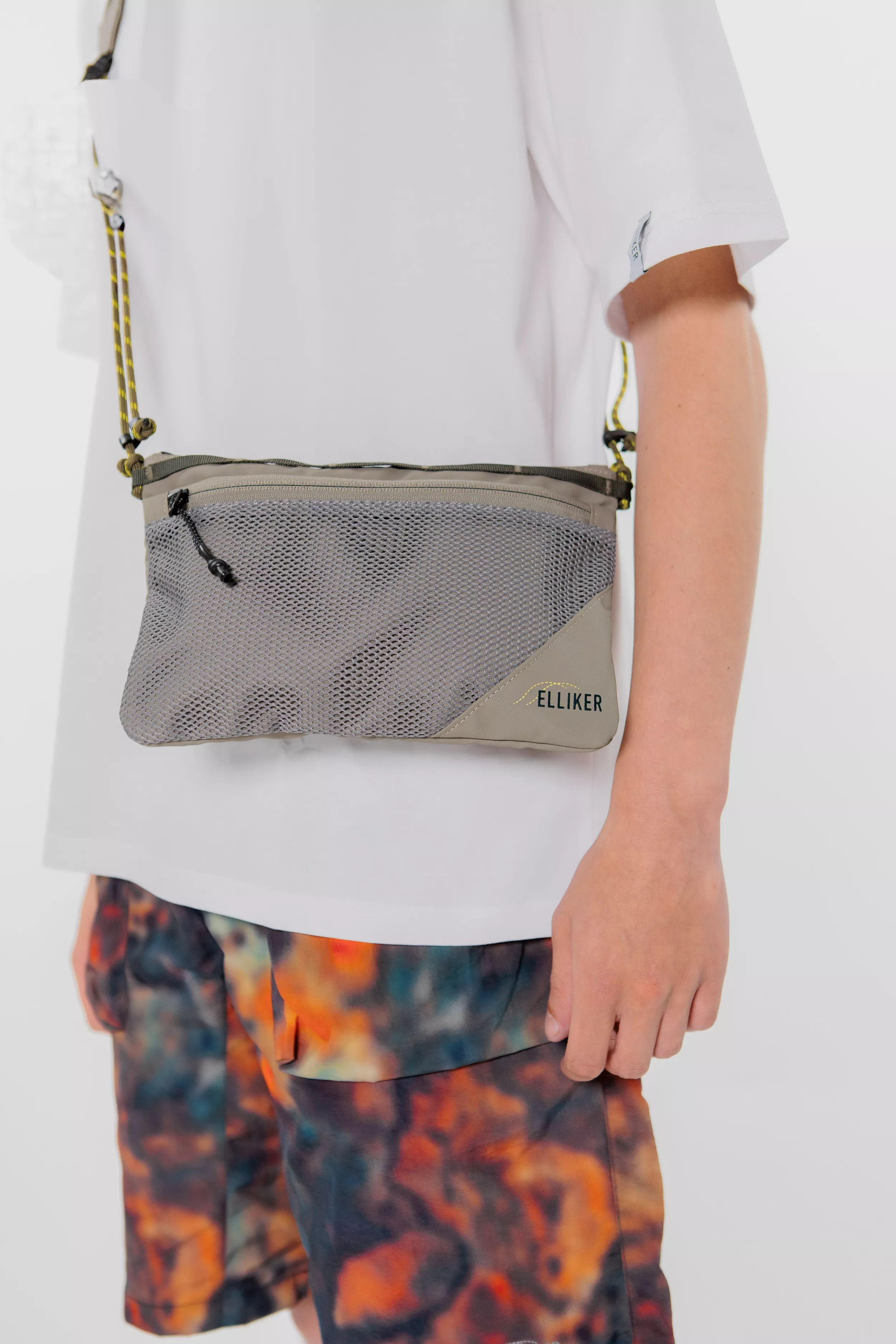 model-(34055-taupe-front)