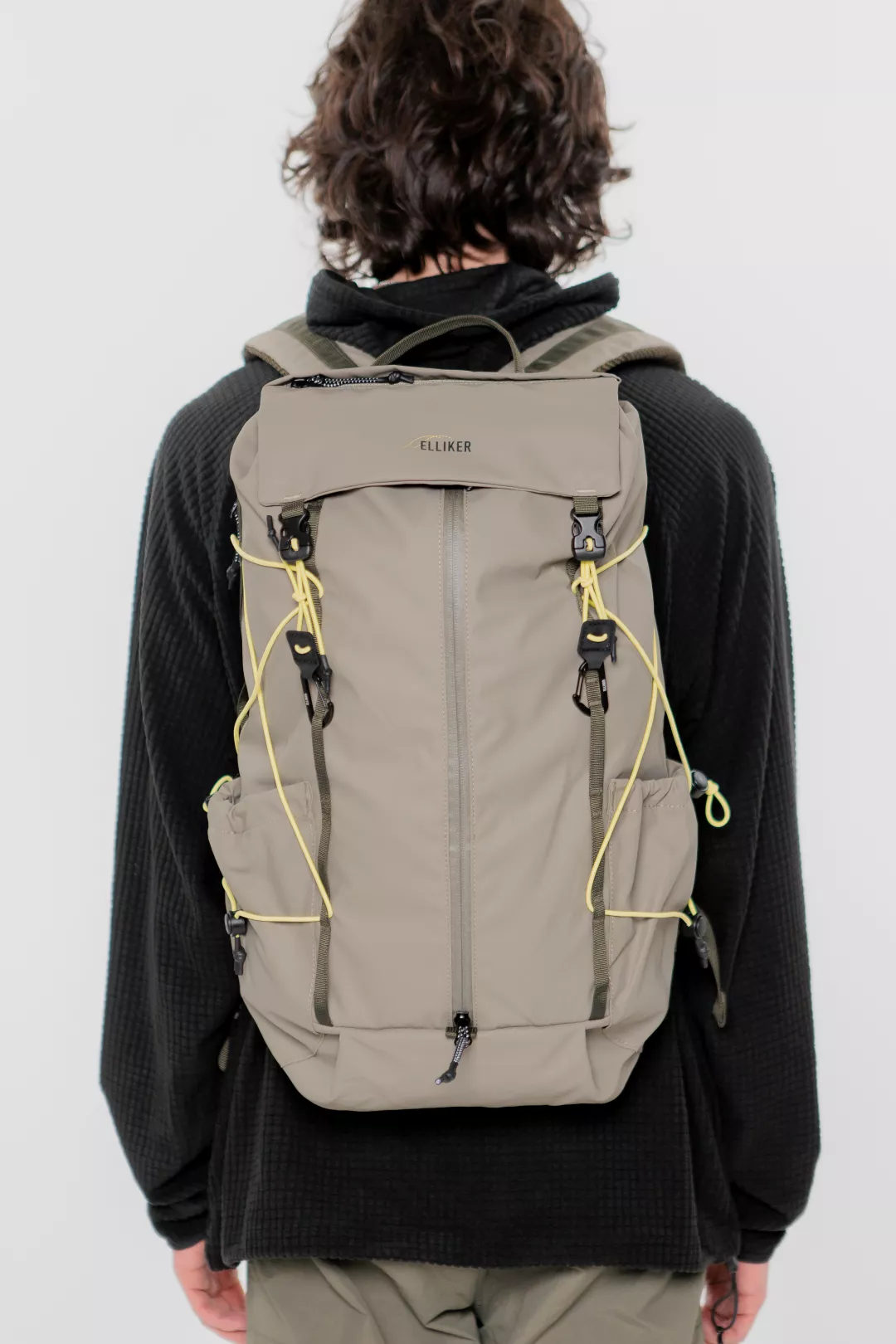 model-(34053-taupe-front)