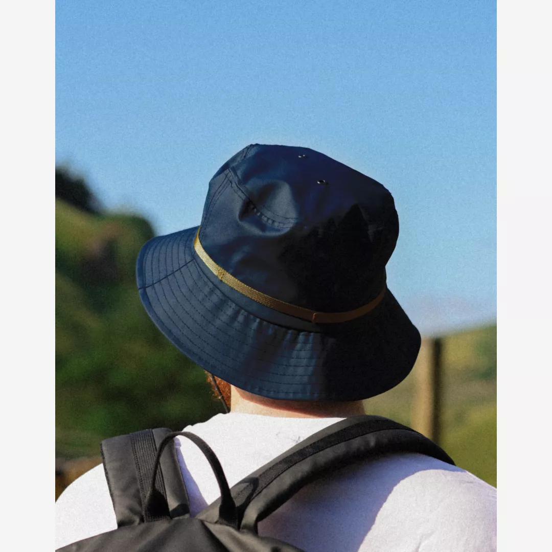 model-(34008-navy-back)