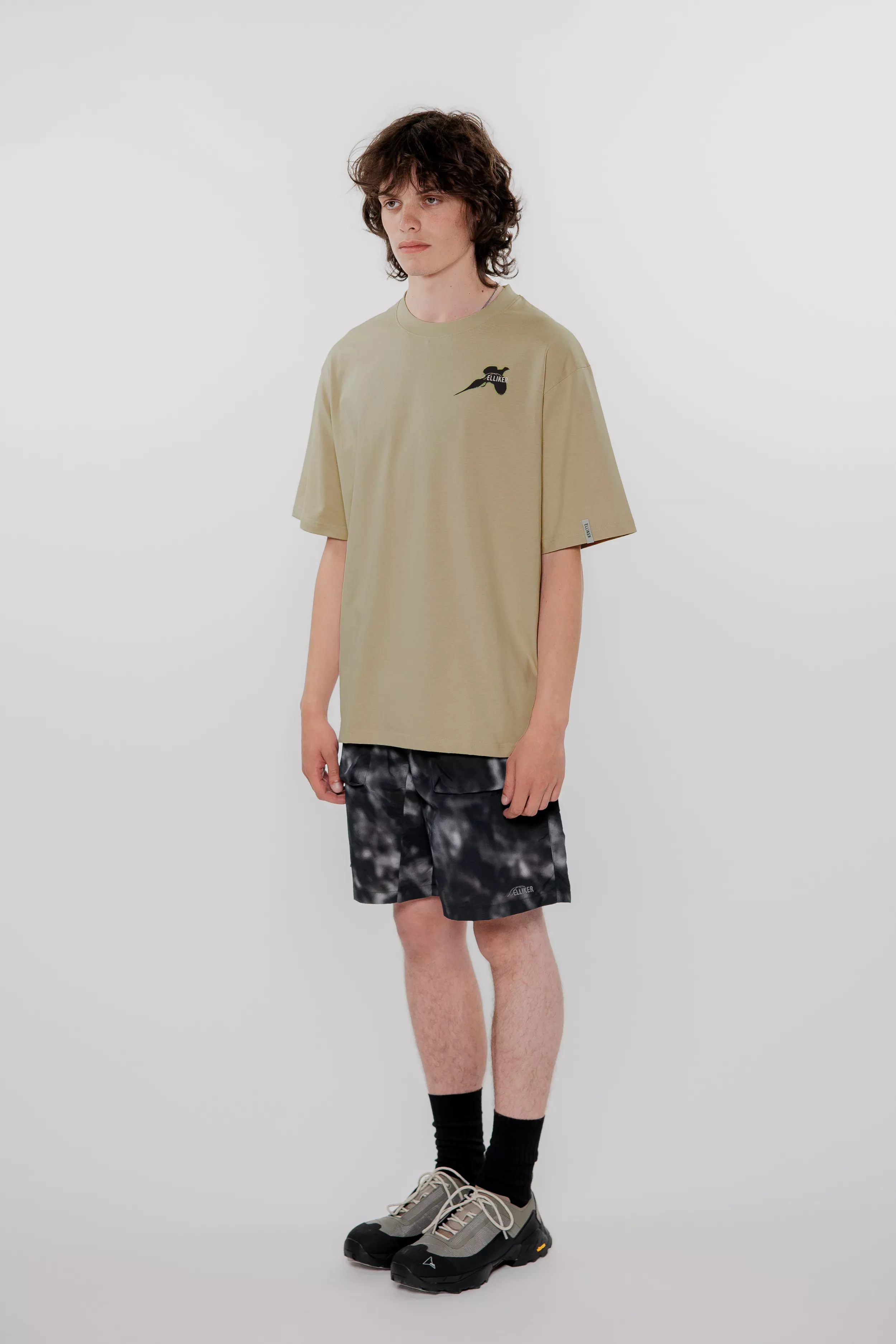 model-(40164-beige-side)-(40179-grphite-side)