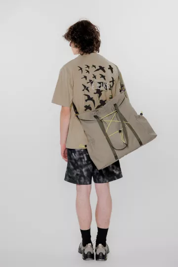 model-(40164-beige-back)-(40179-grphite-back)-(34028-taupe-front)