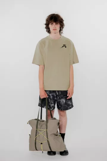 model-(40164-beige-front)-(40179-grphite-front)-(34028-taupe-front)