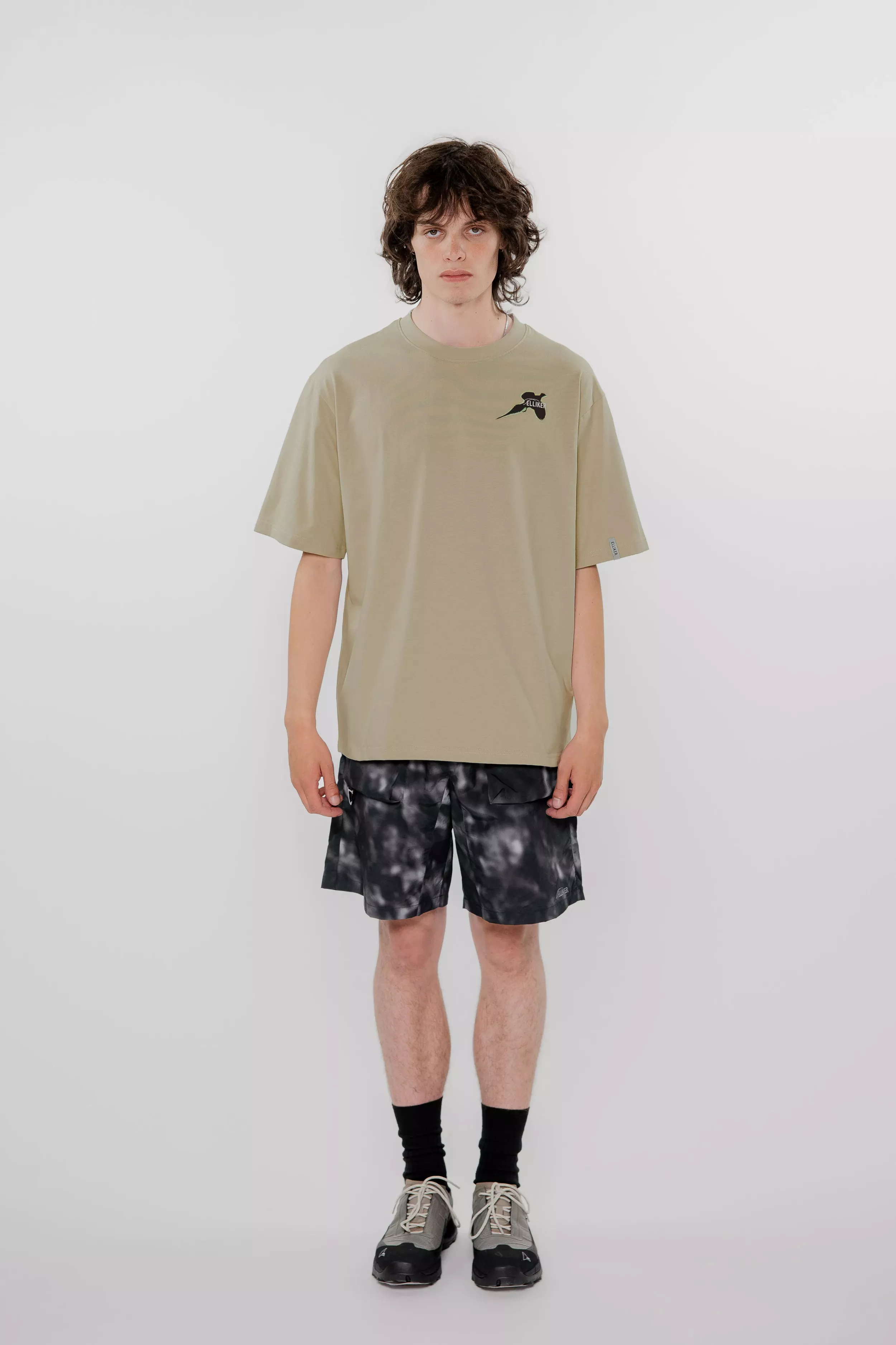 model-(40164-beige-front)-(40179-grphite-front)