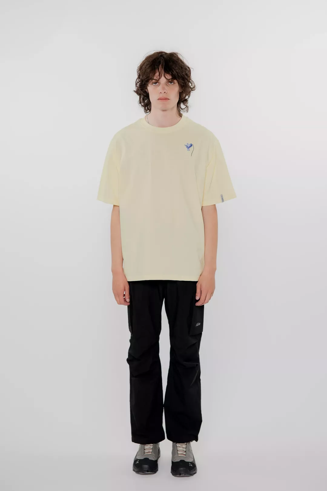 model-(40165-offwhte-front)-(40178-black-front)