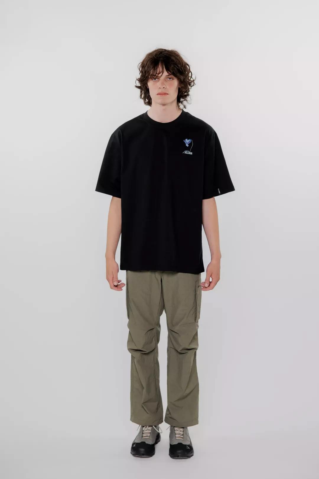 model-(40165-black-front)-(40178-ivygrn-front)