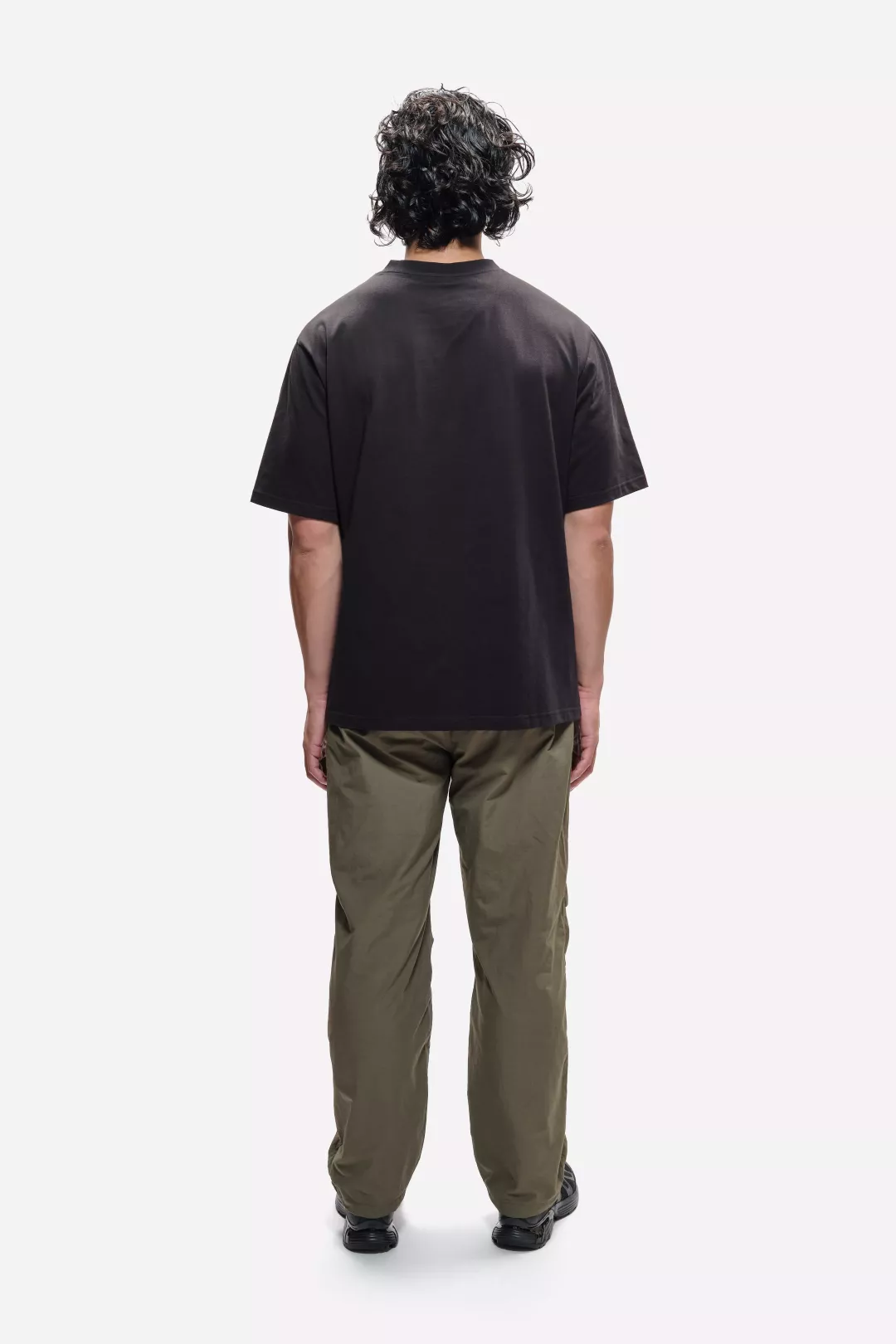 model-(40157-black-back)-(40148-khaki-back)