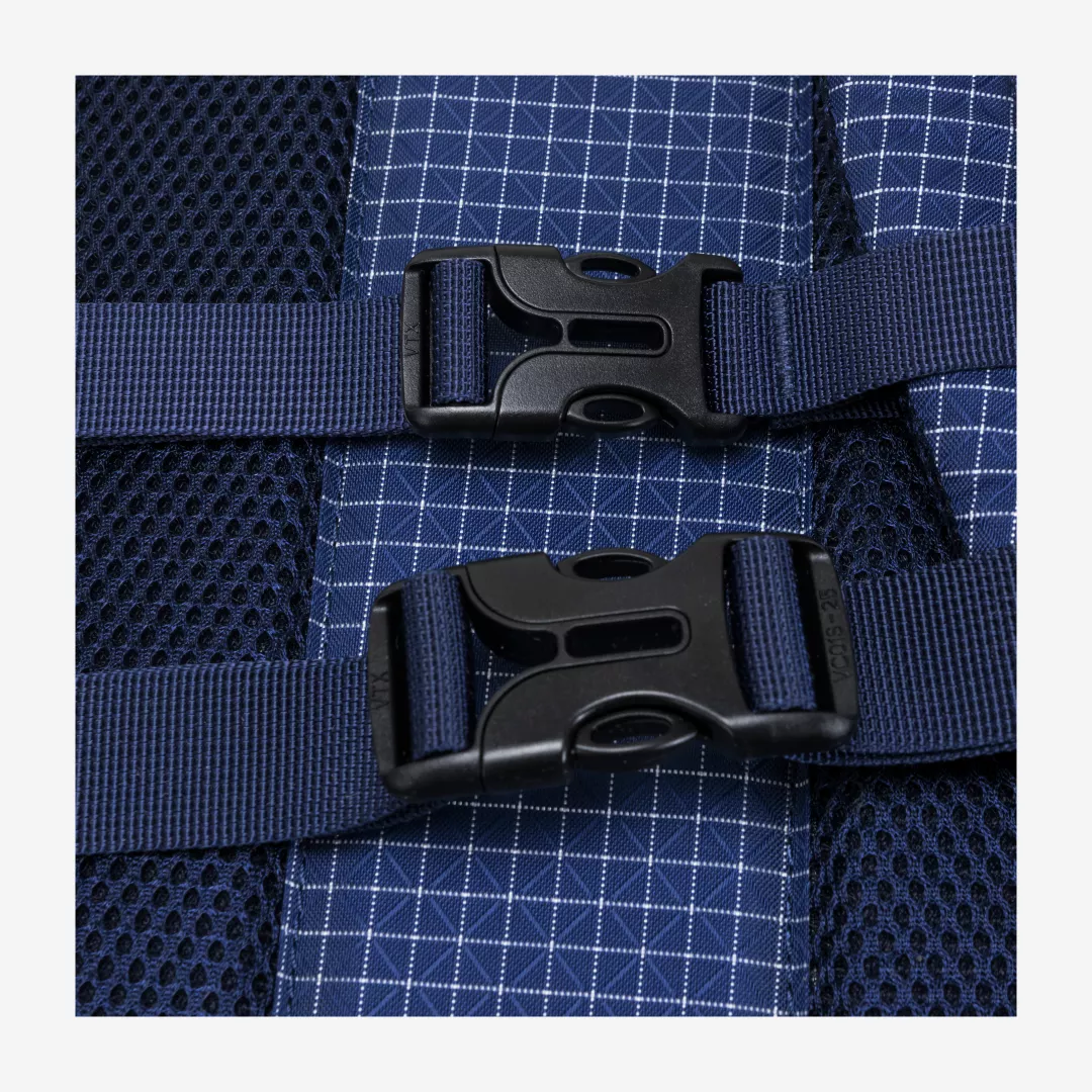 34065-navy_red-detail-1