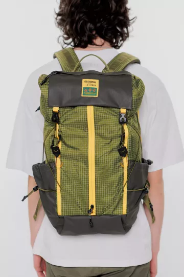 model-(34065-grn_yellow-front)