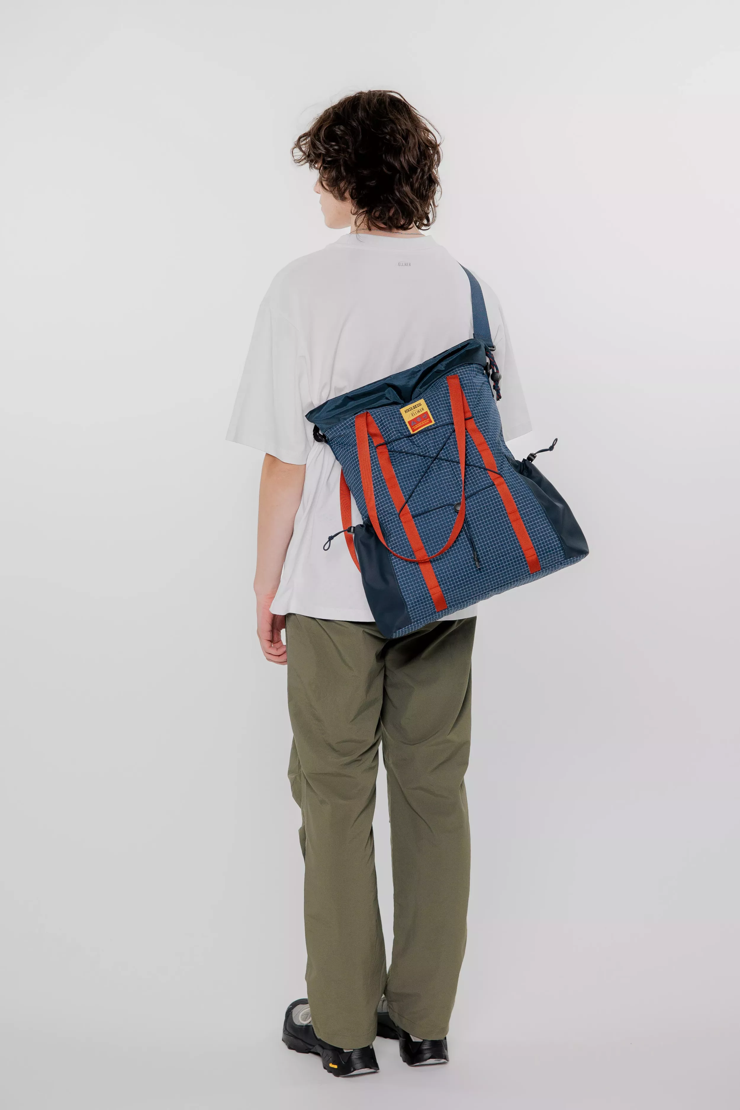 model-(34066-navy_red-front)