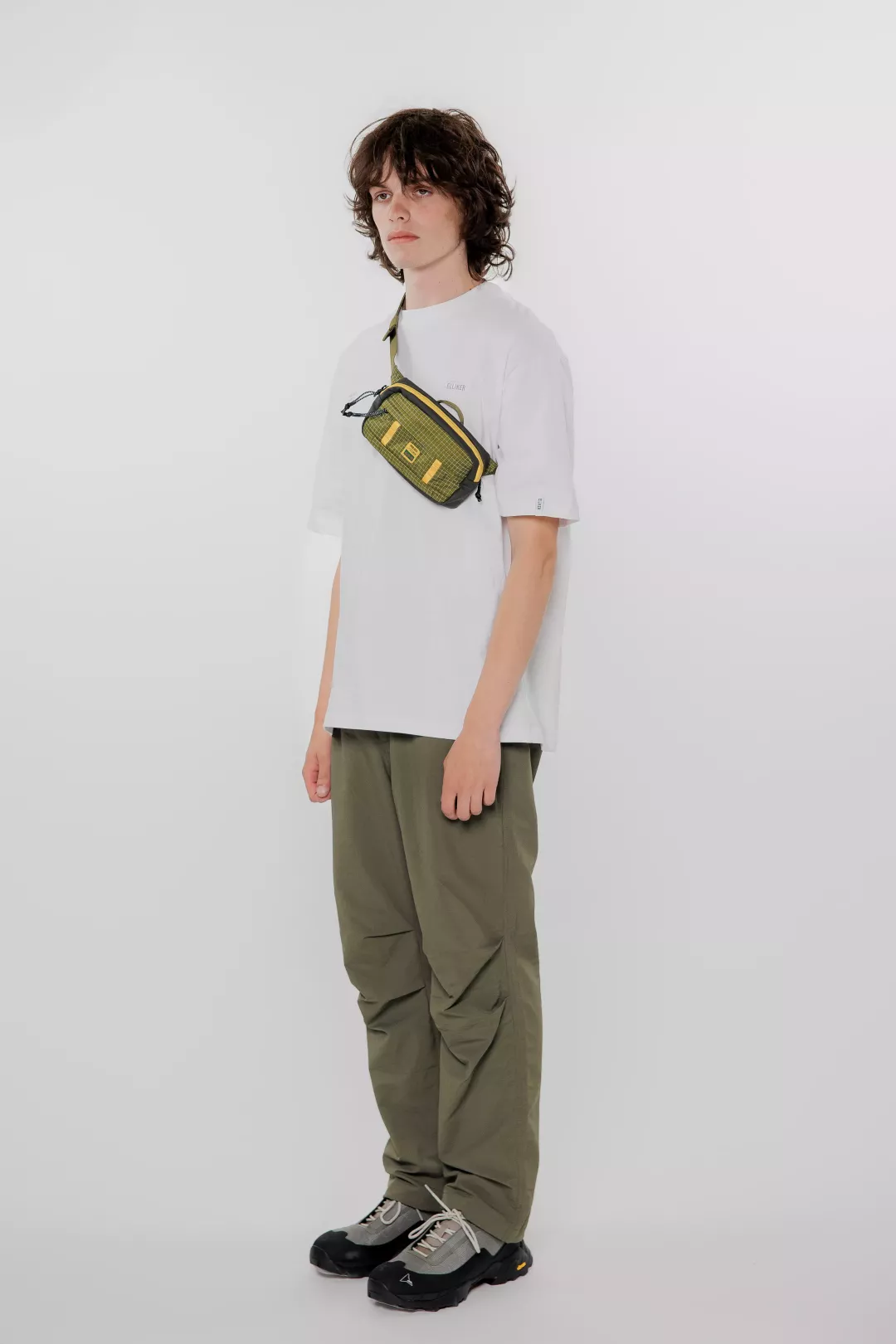 model-(34067-grn_yellow-front)-(40178-ivygrn-side)