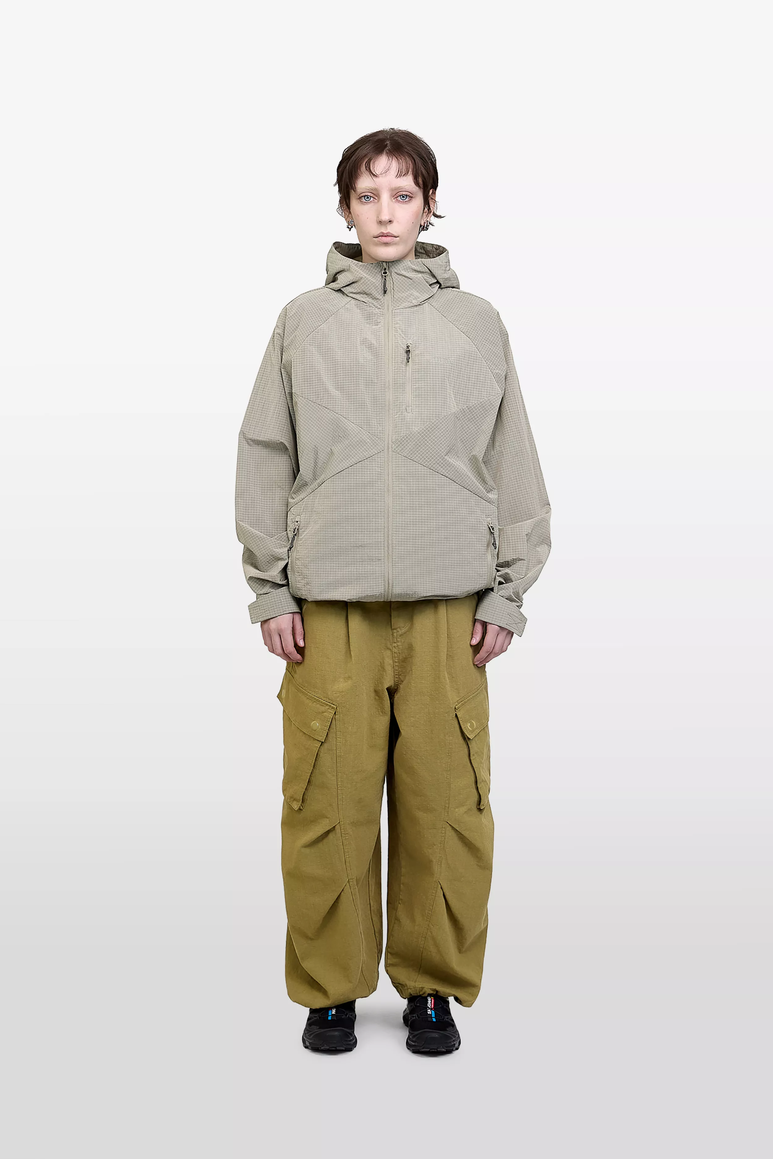 model-(40195-stone-front)-(40194-olive-front)