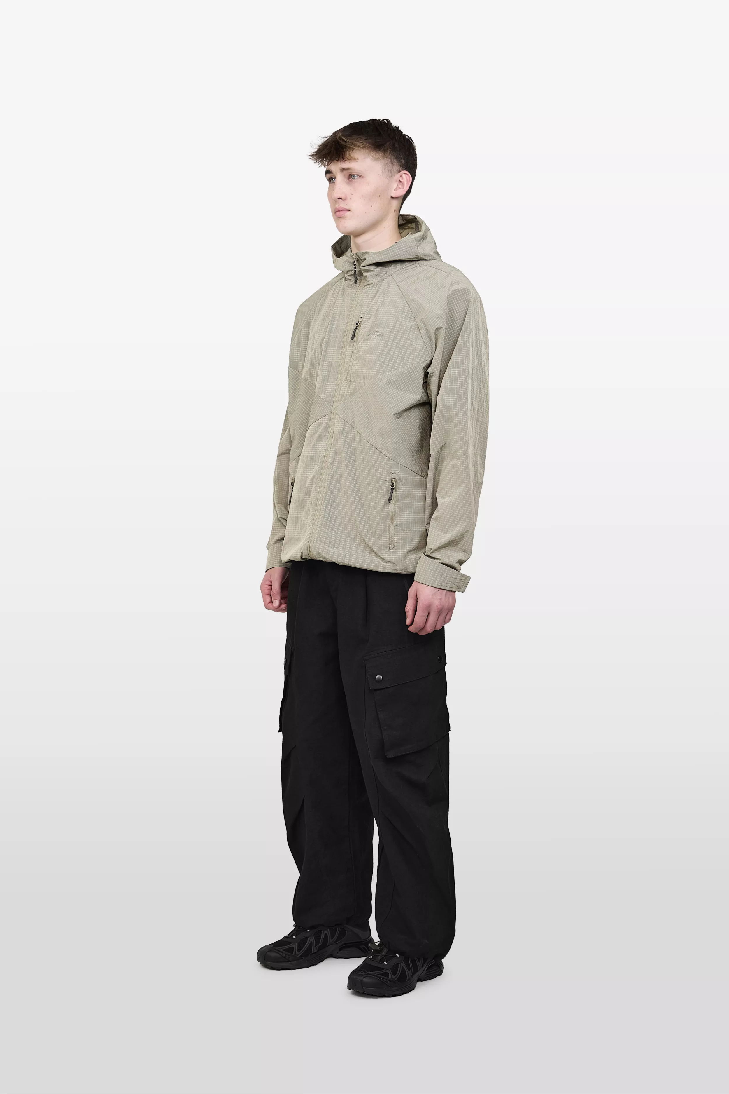 Model: 6'2" / 188cm | Size: L