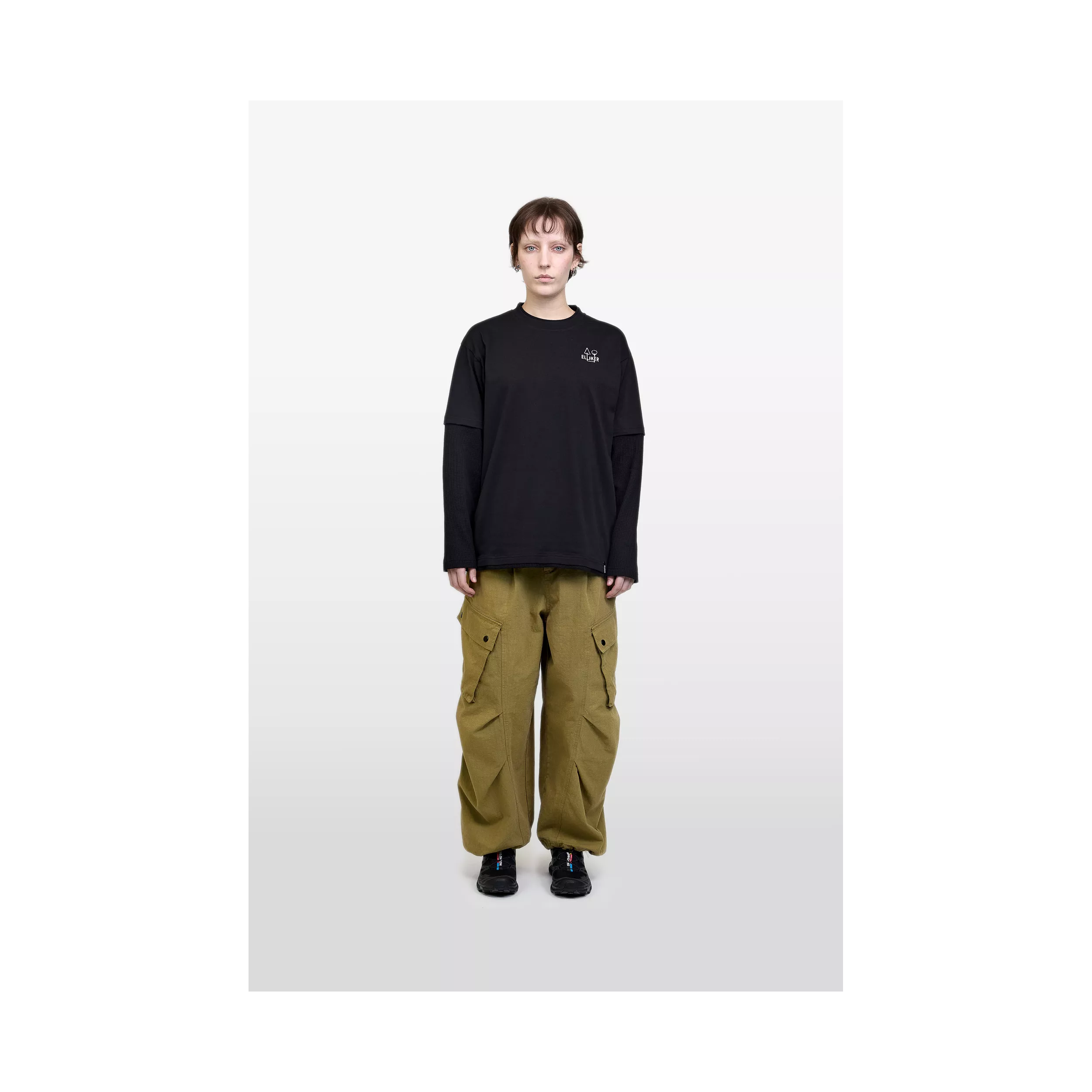 model-(40192-black-front)-(40194-olive-front)-1