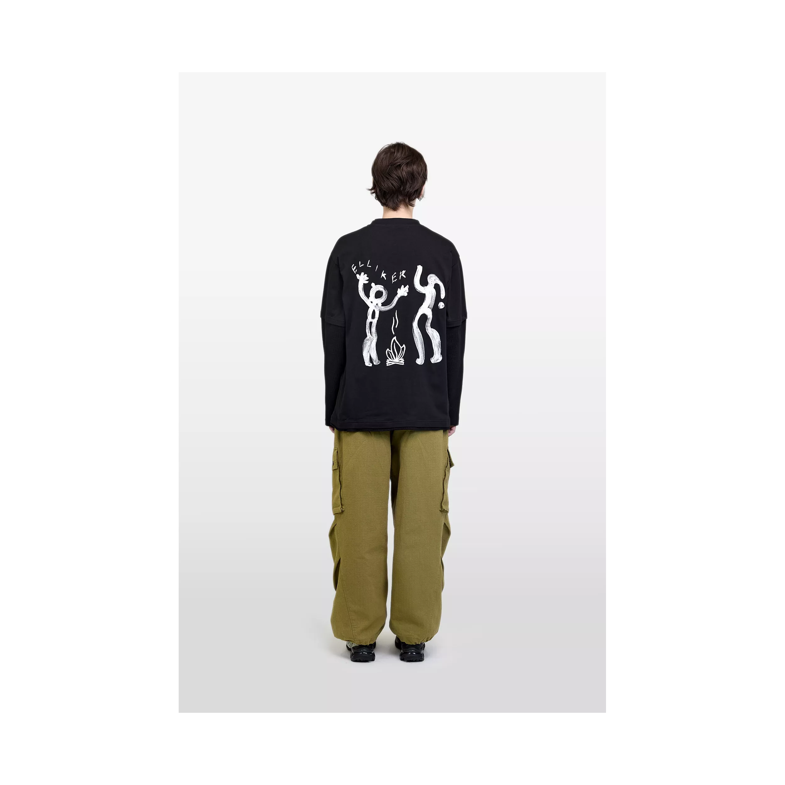 model-(40192-black-side)-(40194-olive-back)