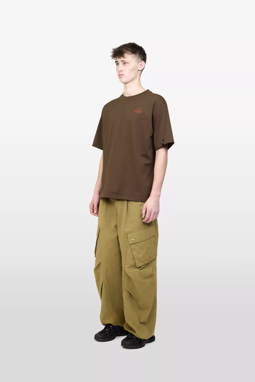 model-(40189-dkbrown-side)-(40194-olive-side)