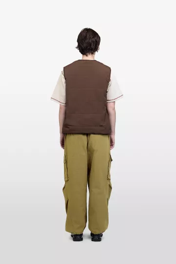model-(40183-dkbrown-back)-(40181-ashgrey-front)-(40194-olive-front)