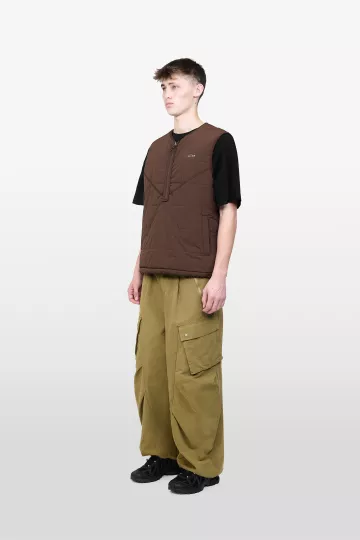 model-(40183-dkbrown-front)-(40194-olive-side)
