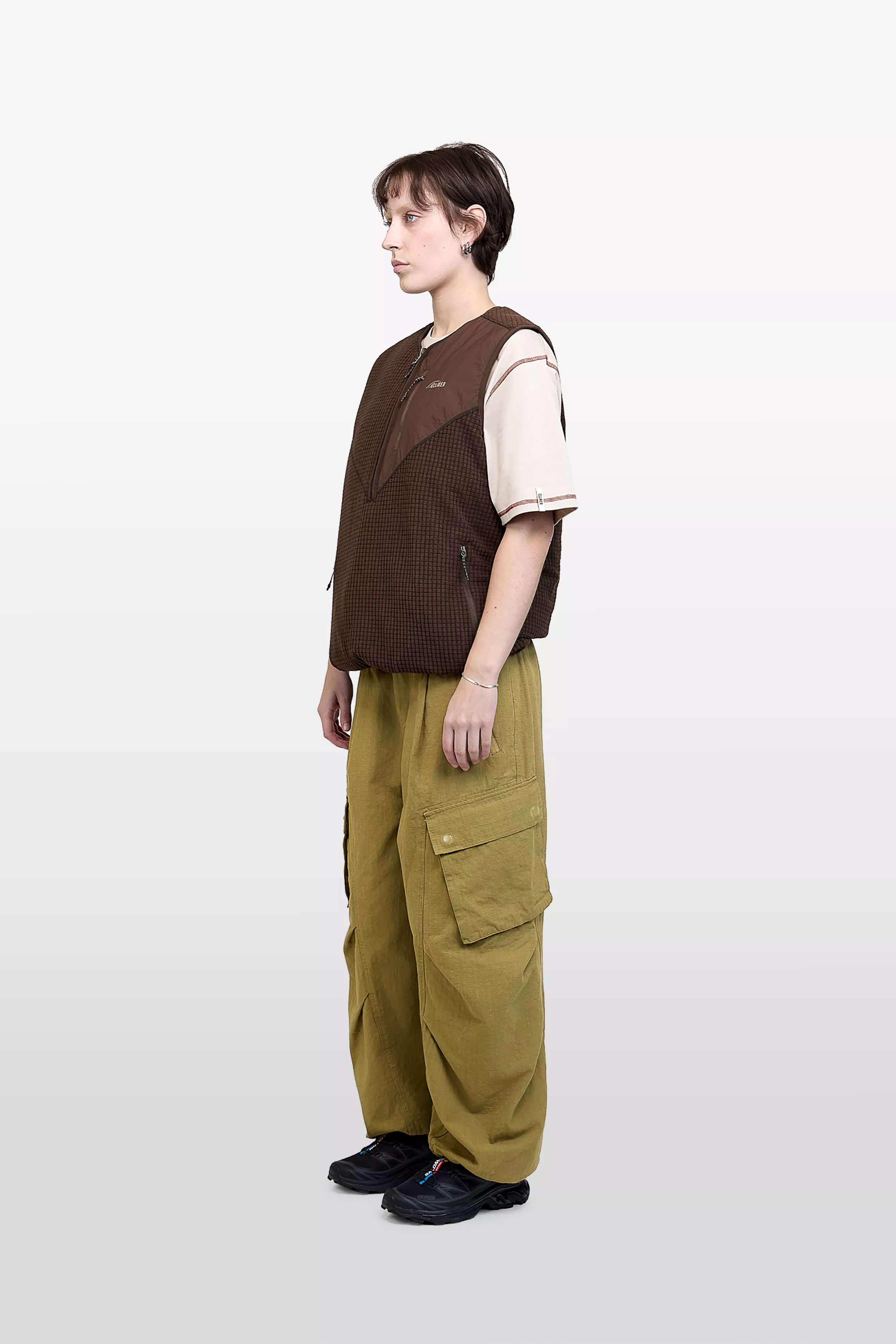 model-(40183-dkbrown-side)-(40181-ashgrey-side)-(40194-olive-side)