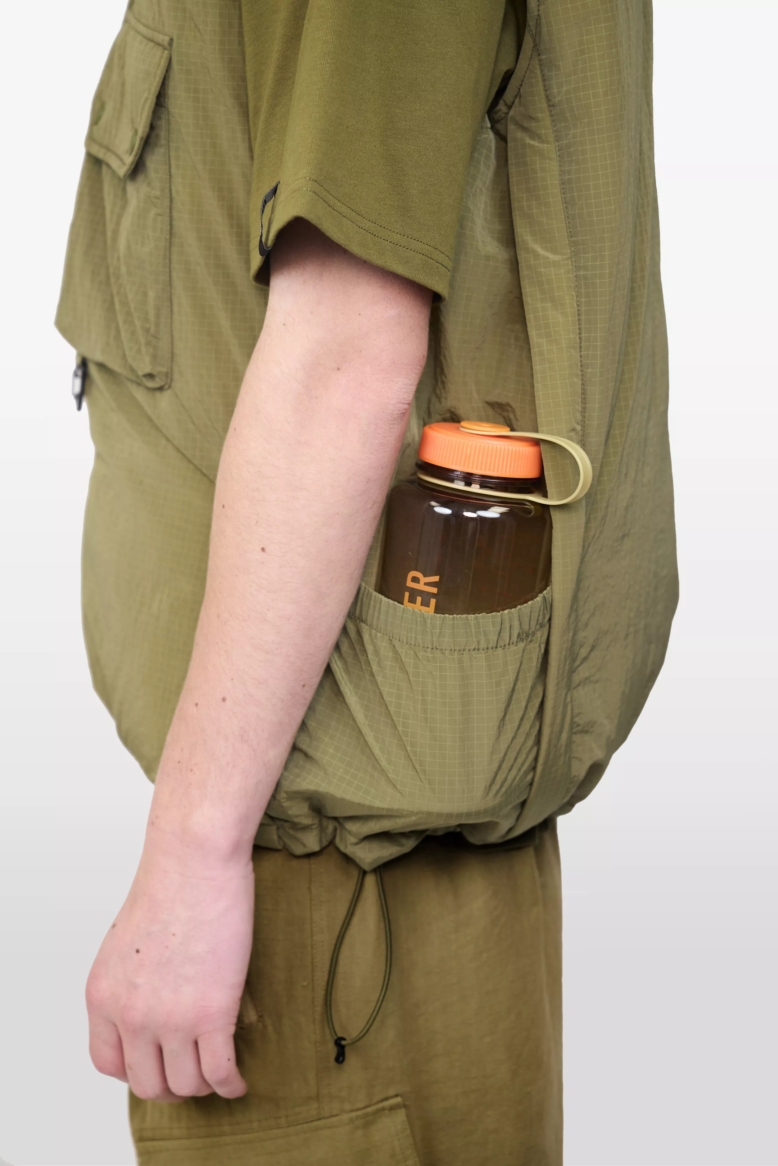 model-(40182-olive-detail)