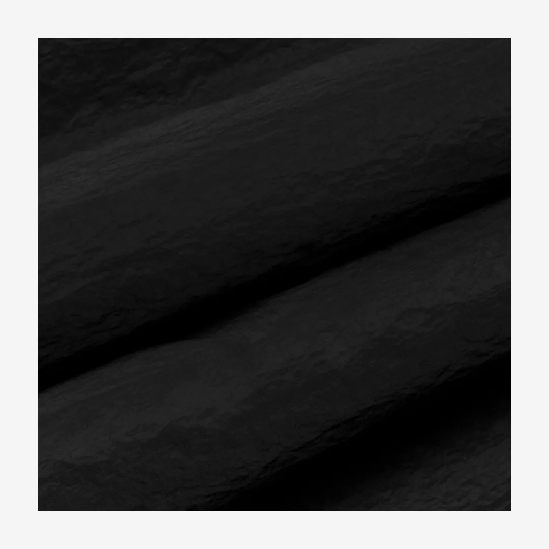 40182-black-detail-1