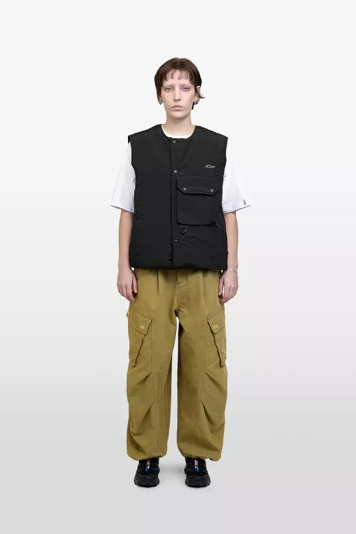 40182-olive-front Model