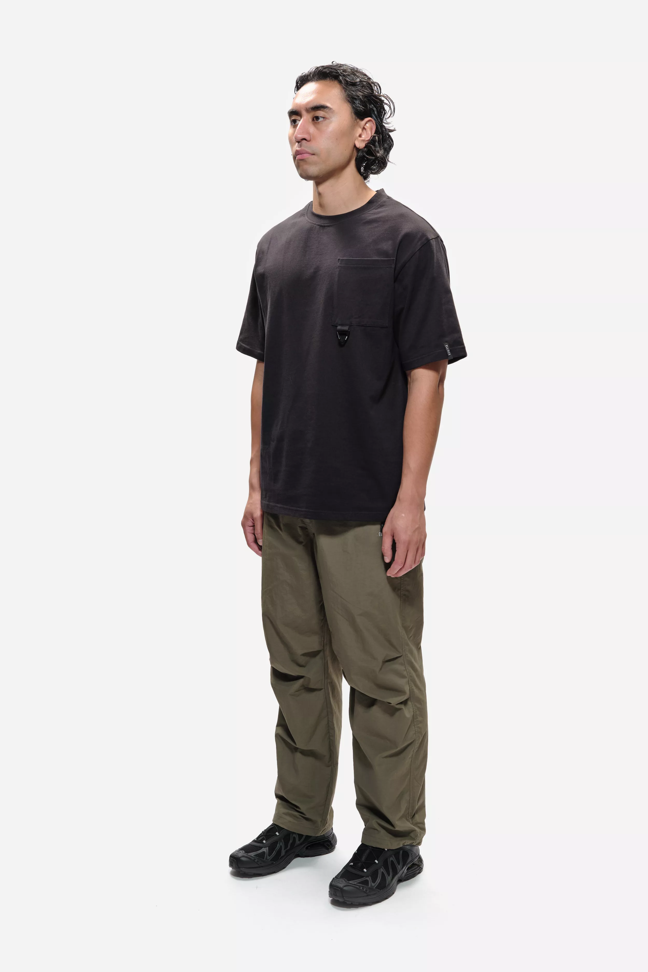 Model: 5'11" / 182cm | Size: L
