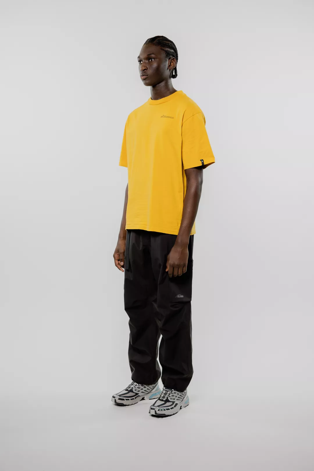 Model: 5'11" / 182cm | Size: M