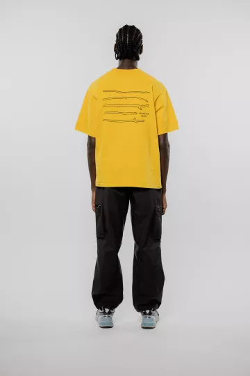 Model: 5'11" / 182cm | Size: M