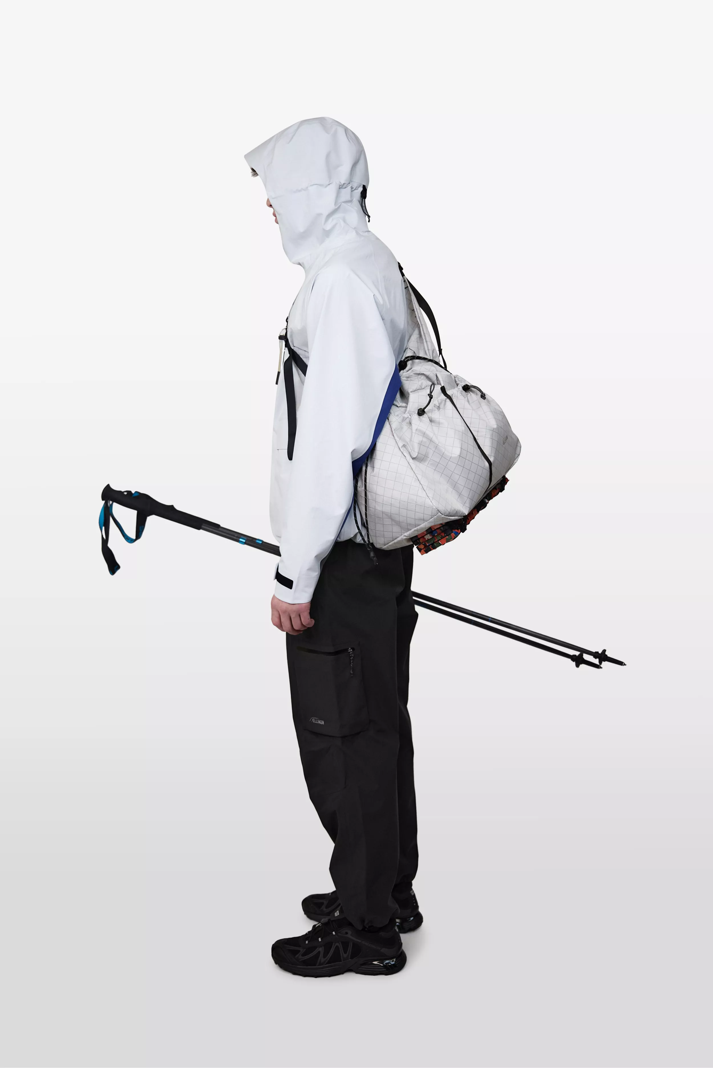 model-(34078-silvbullet-side)-(34084-multi-detail)-(40180-offwht-side)-(40134-black-side)