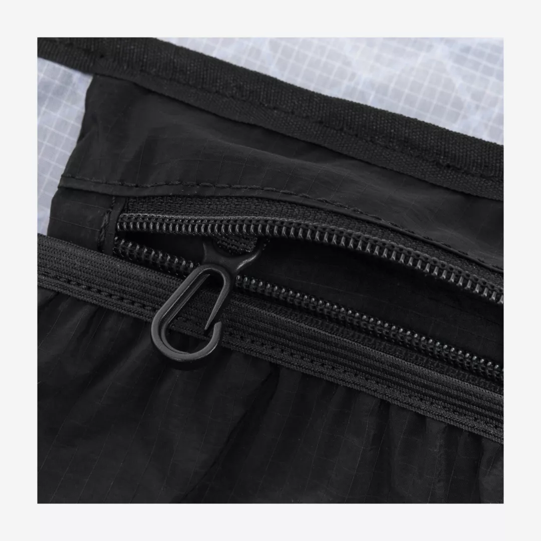 34078-black-detail