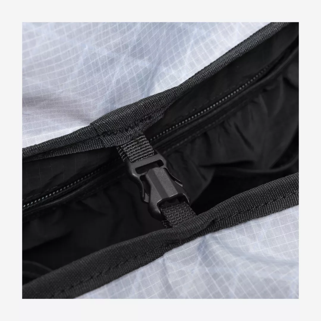 34078-black-detail-1