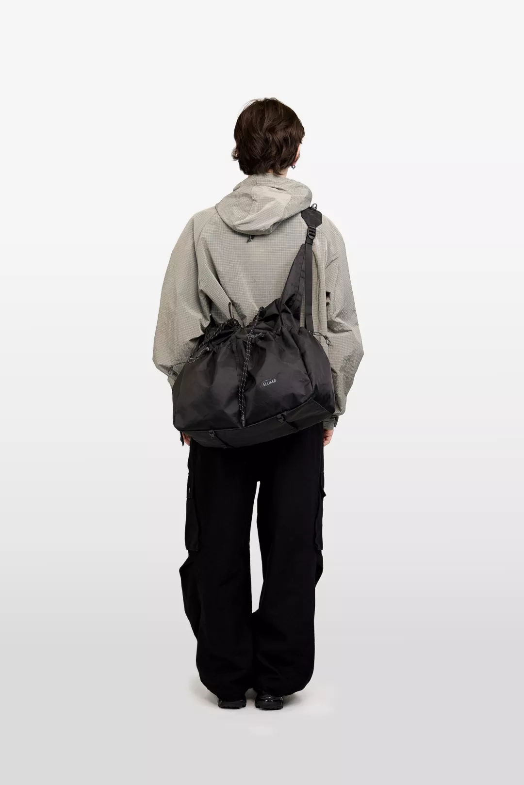 model-(34078-black-front)-(40195-stone-back)-(40194-black-back)