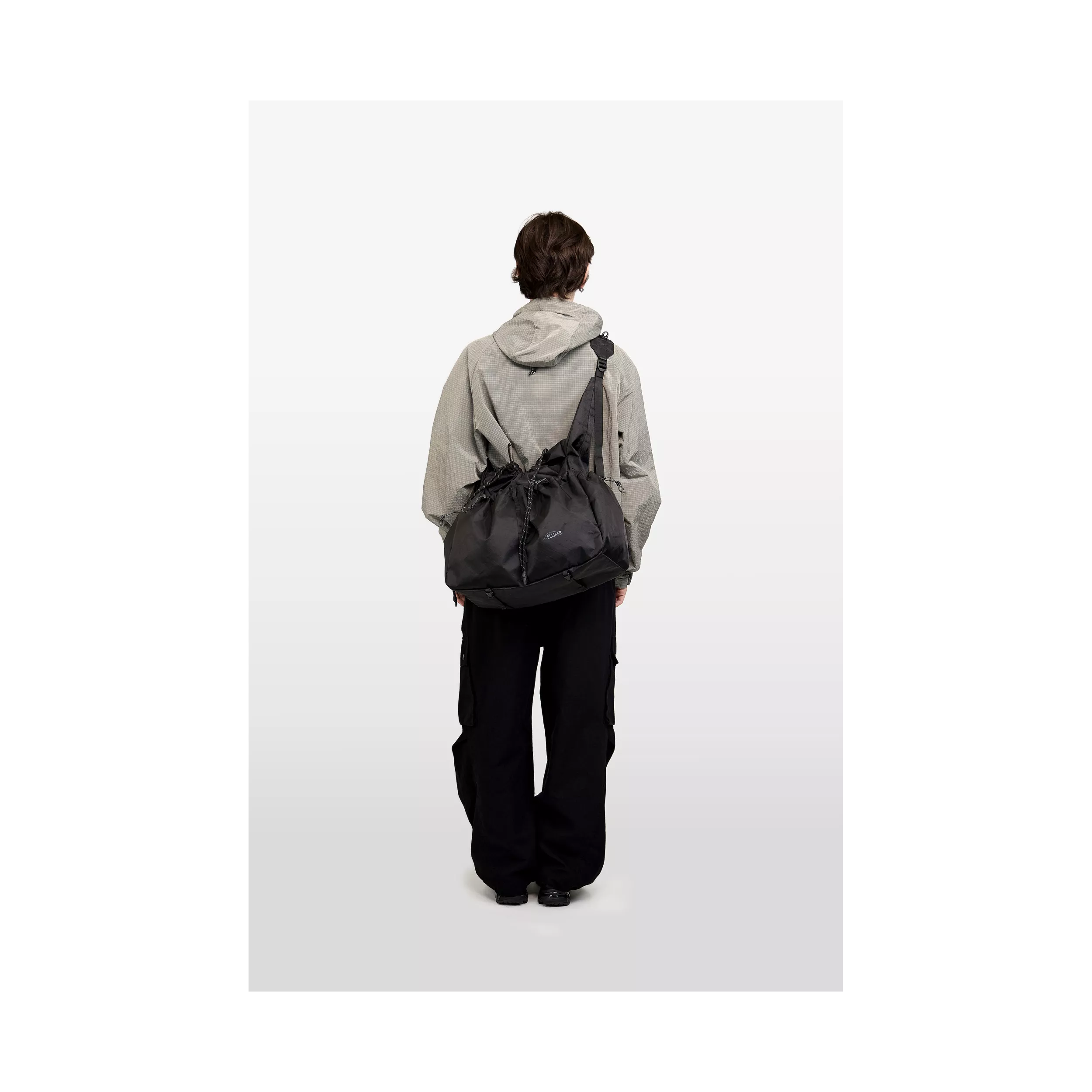 model-(34078-black-front)-(40195-stone-back)-(40194-black-back)