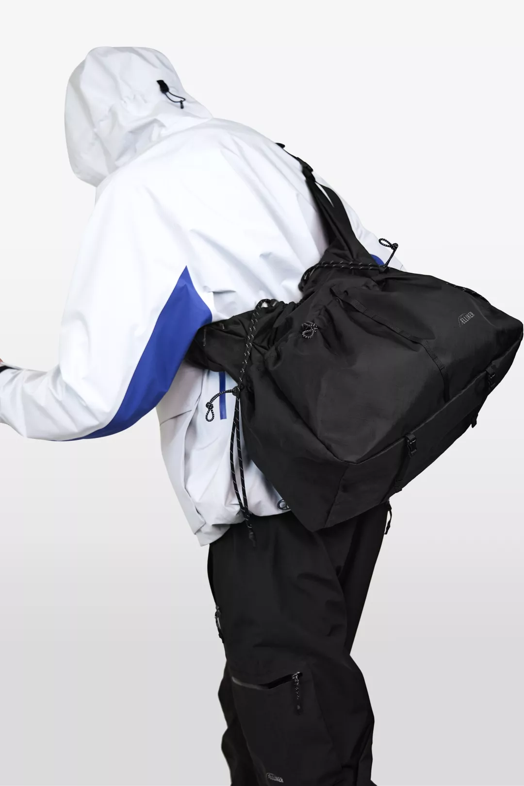 model-(34078-black-side)-(40180-offwht-side)-(40134-black-side)