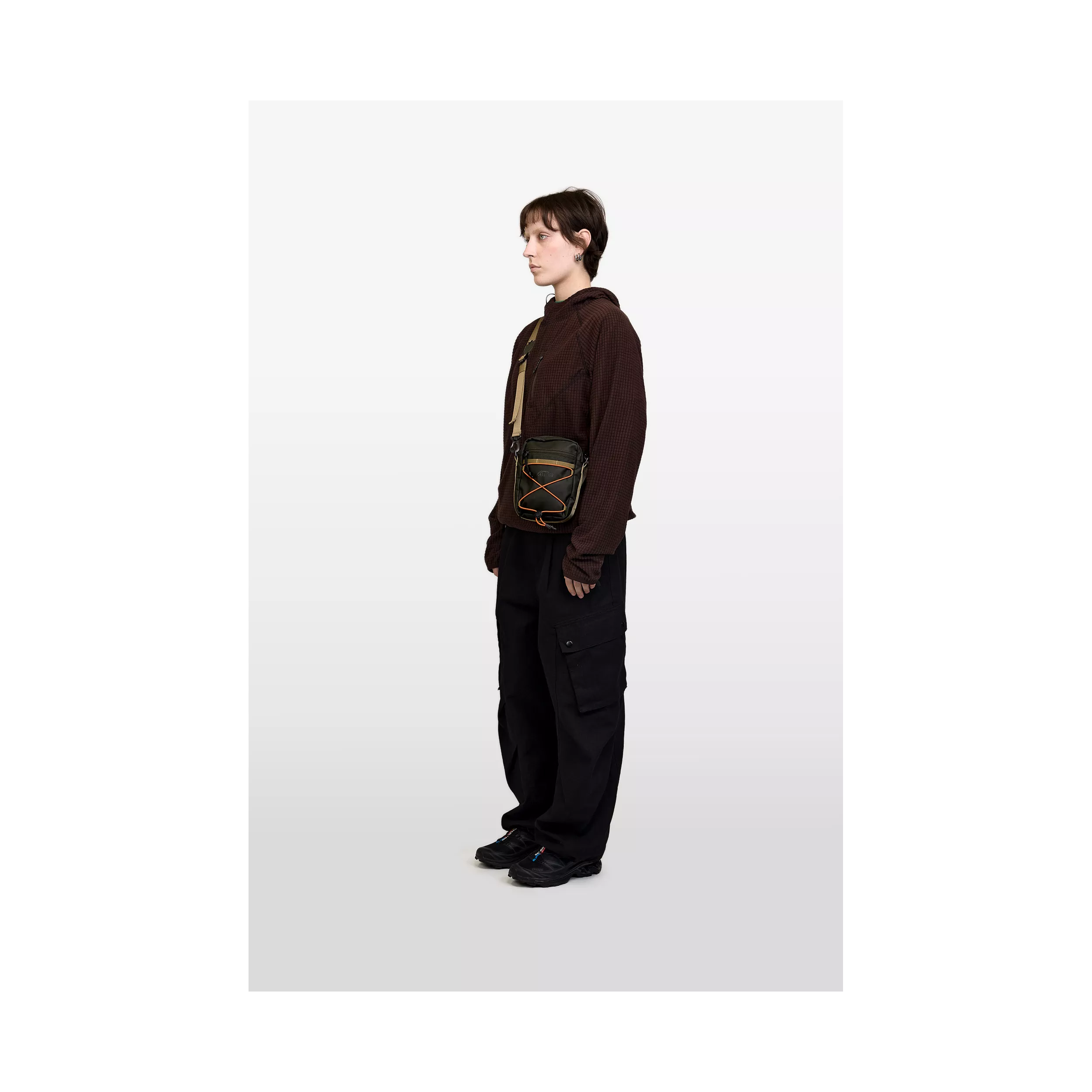 model-(34014-darkgreen-side)-(40171-dkbrown-side)-(40194-black-side)
