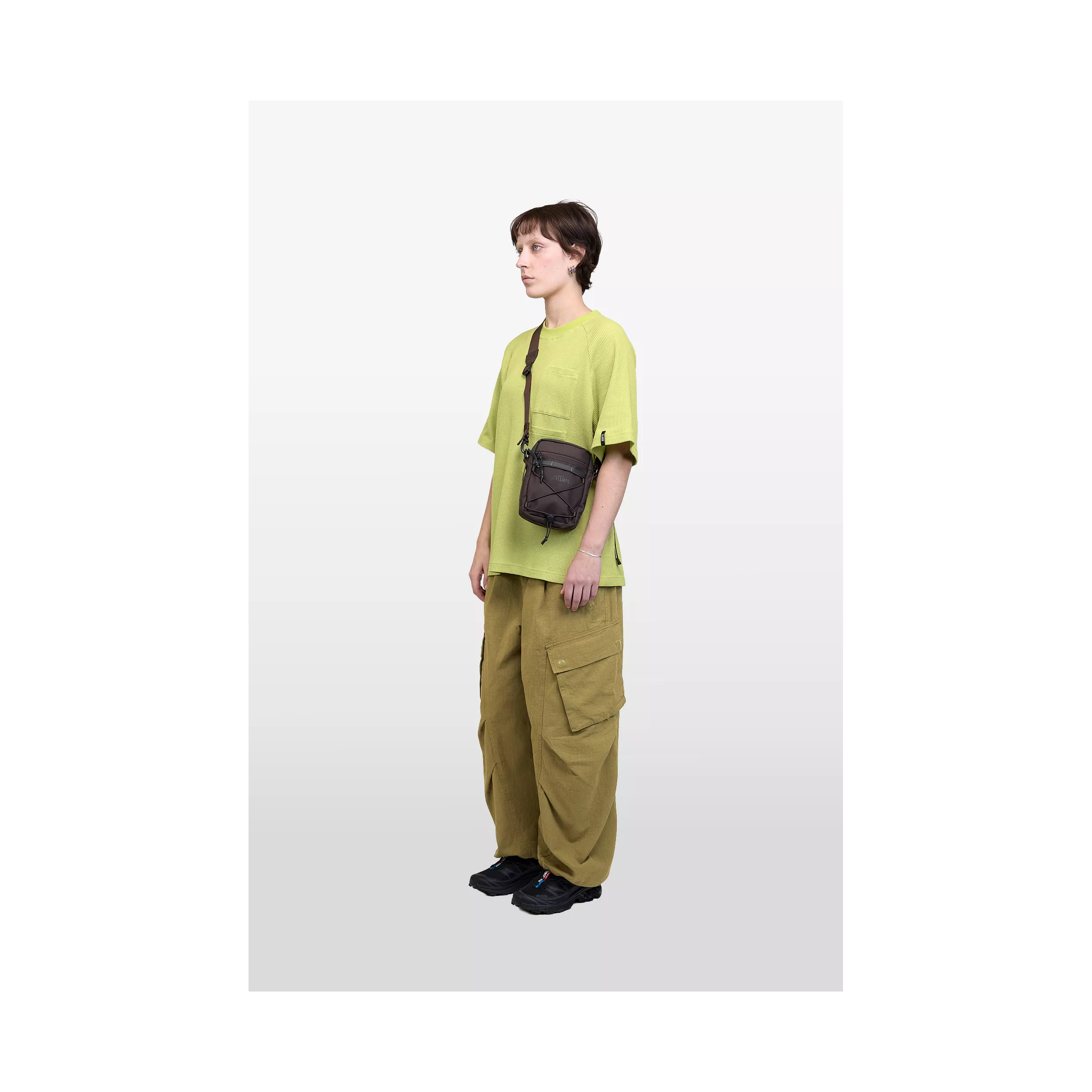 model-(34014-darkbrown-front)-(40187-green-side)-(40194-olive-side)