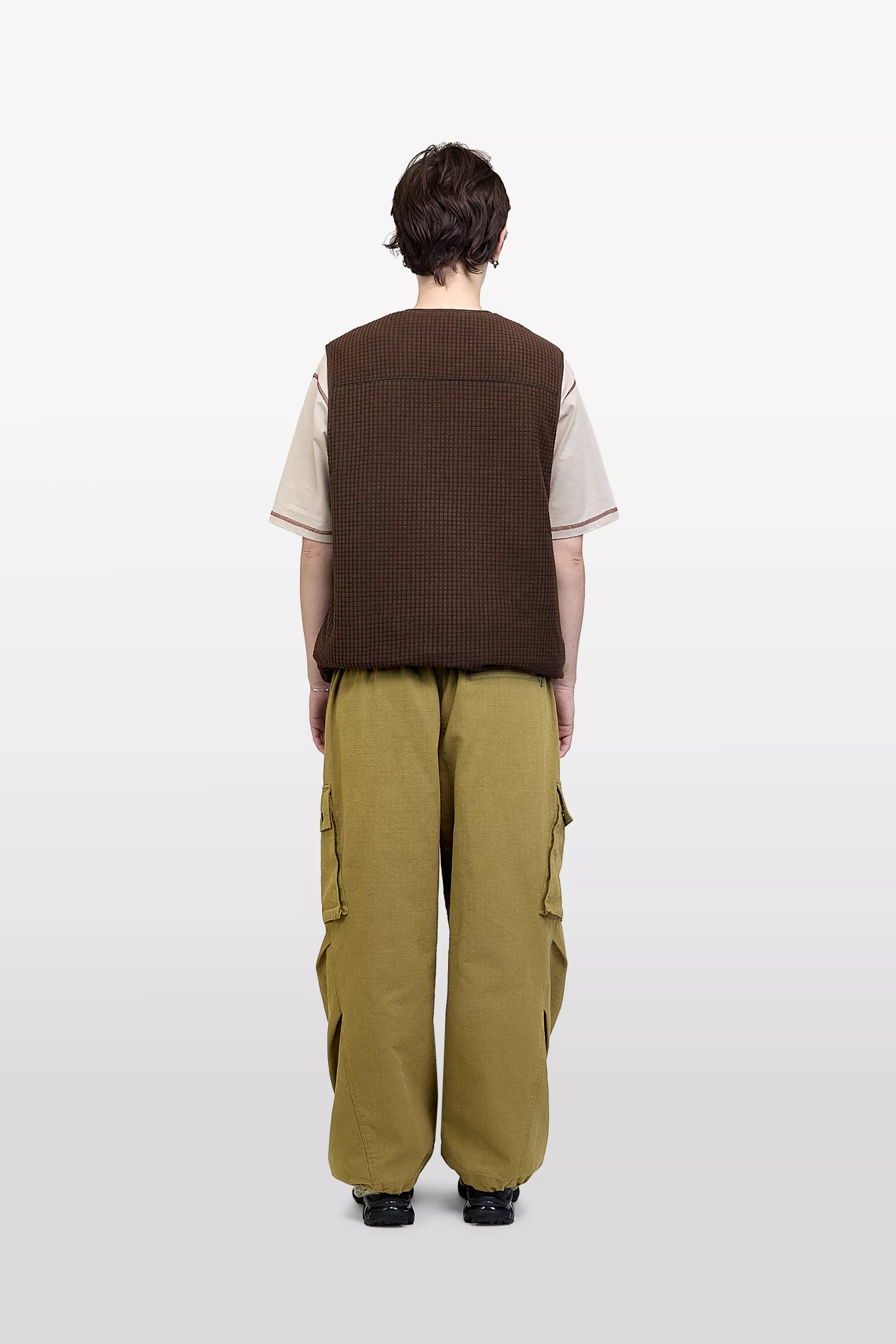 model-(40183-dkbrown-back)-(40181-ashgrey-back)-(40194-olive-back)