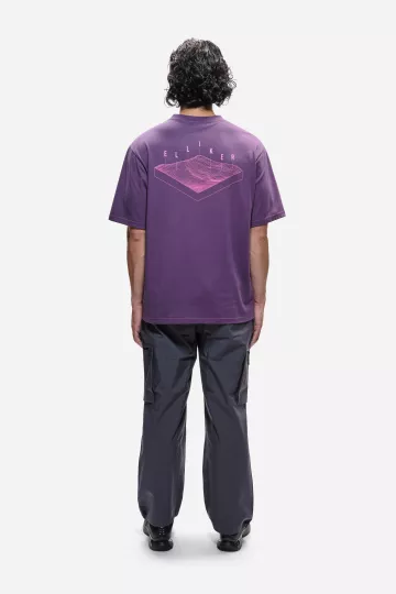 Model: 5'11" / 182cm | Size: L
