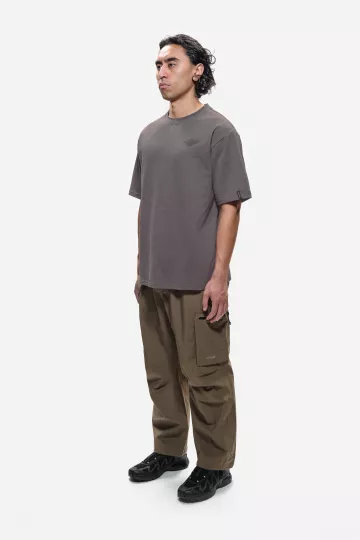 Model: 5'11" / 182cm | Size: L