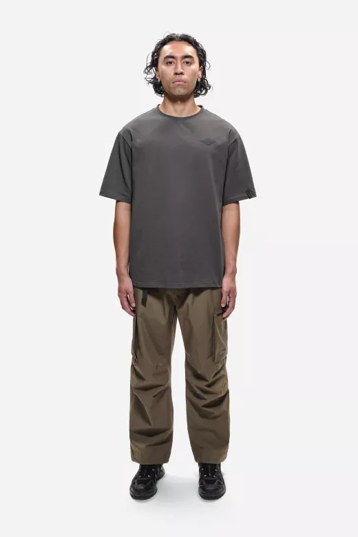 Rill Hill Print Short Sleeve T-shirt Model