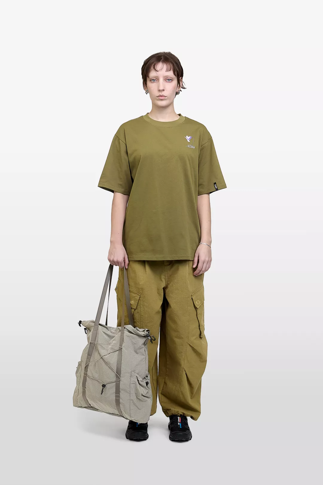model-(34082-stone-front)-(40165-mossgrn-front)-(40194-olive-front)