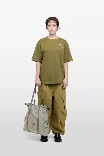 model-(34082-stone-front)-(40165-mossgrn-front)-(40194-olive-front)