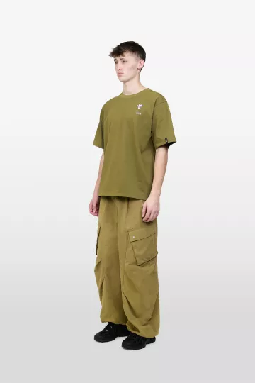 model-(40165-mossgrn-side)-(40194-olive-side)