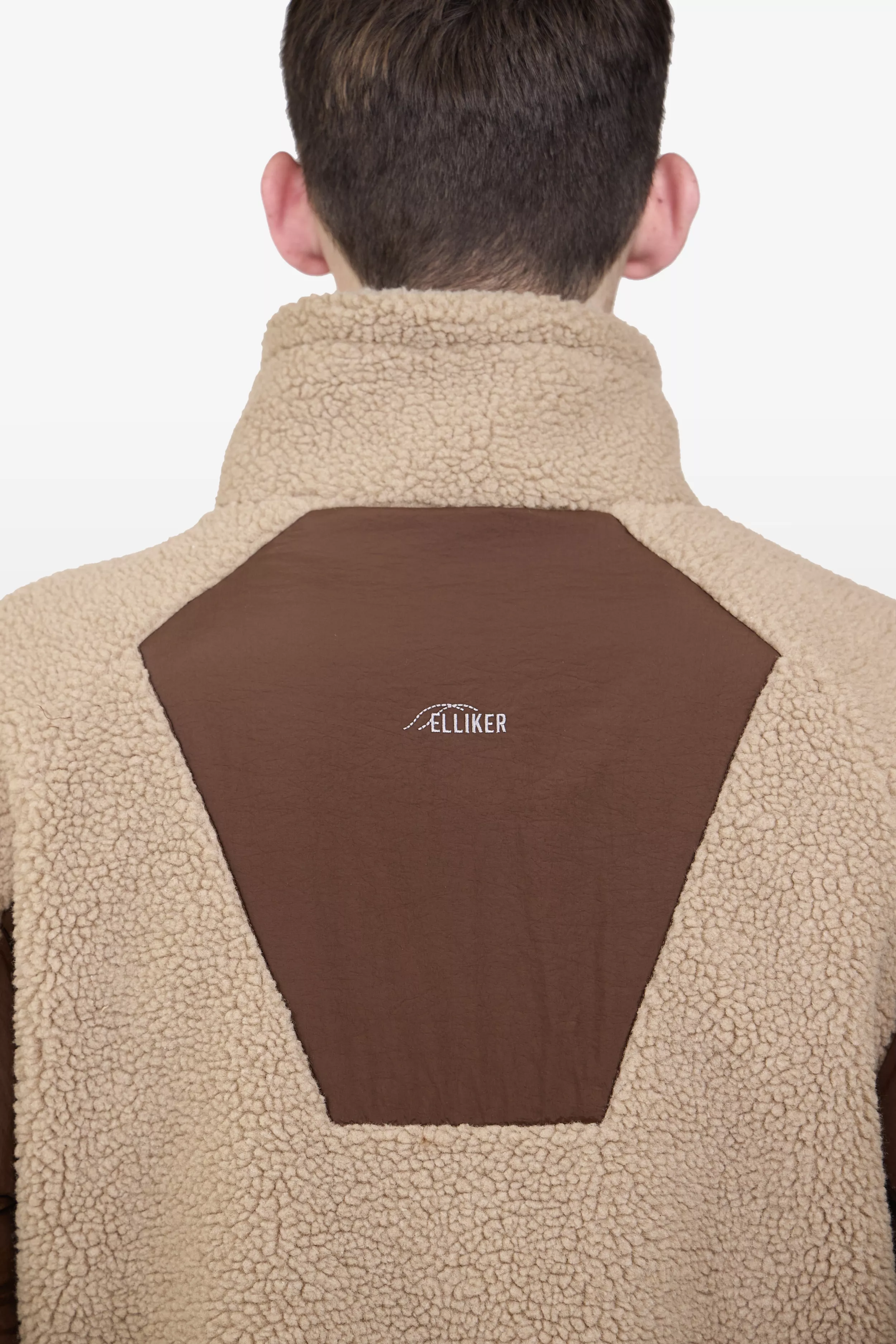 model-(40161-taupe-detail)-1
