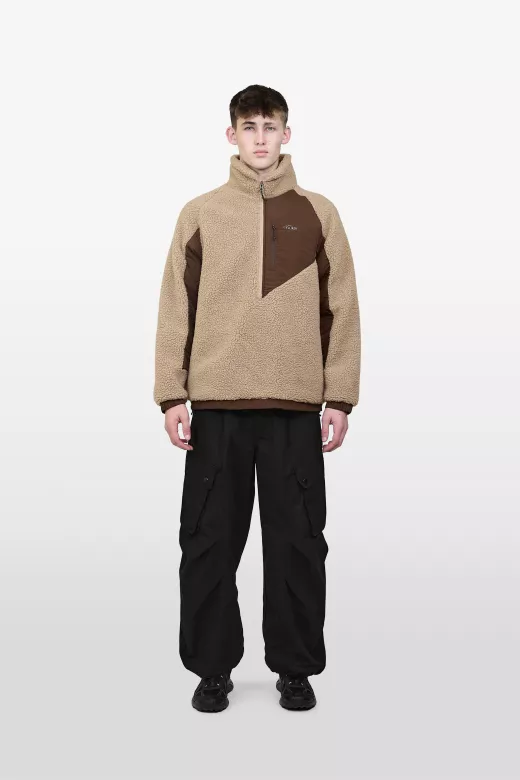 40161-taupe-front Model