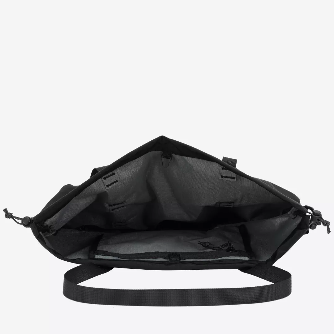 34082-black-inside