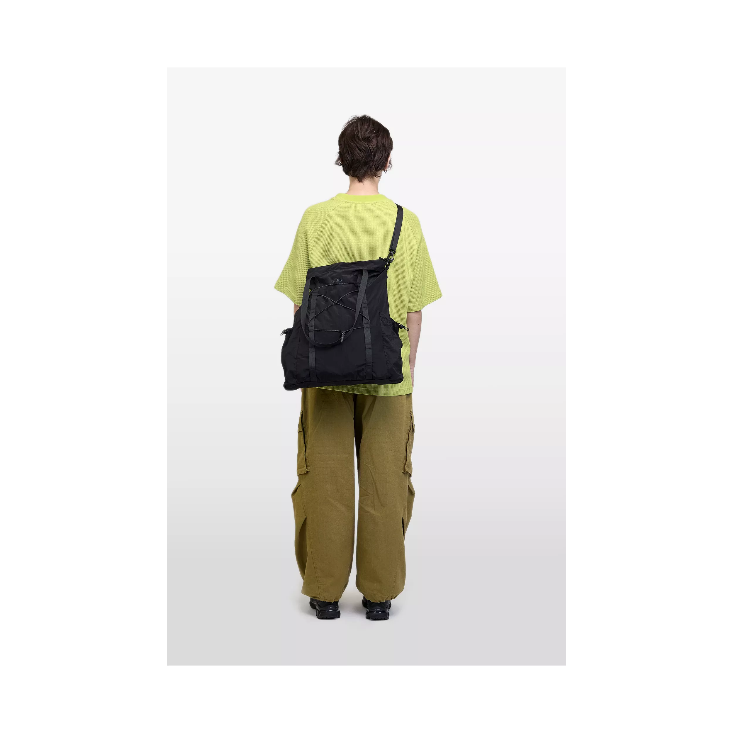 model-(34082-black-front)-(40187-green-back)-(40194-olive-back)