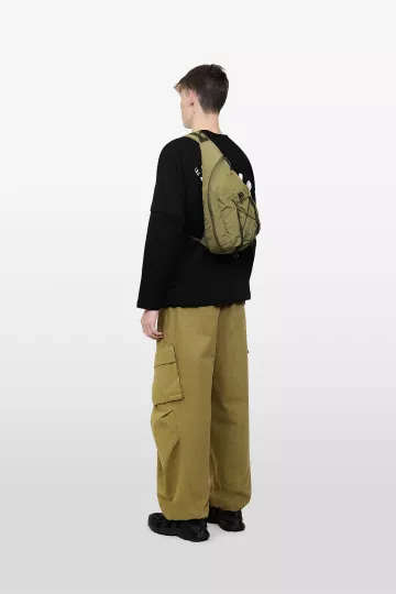 model-(34081-olive-side)-(40192-black-side)-(40194-olive-side)